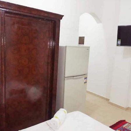 The Magic Of Luxor Private Studio Apartment On The Rooftop Bagian luar foto