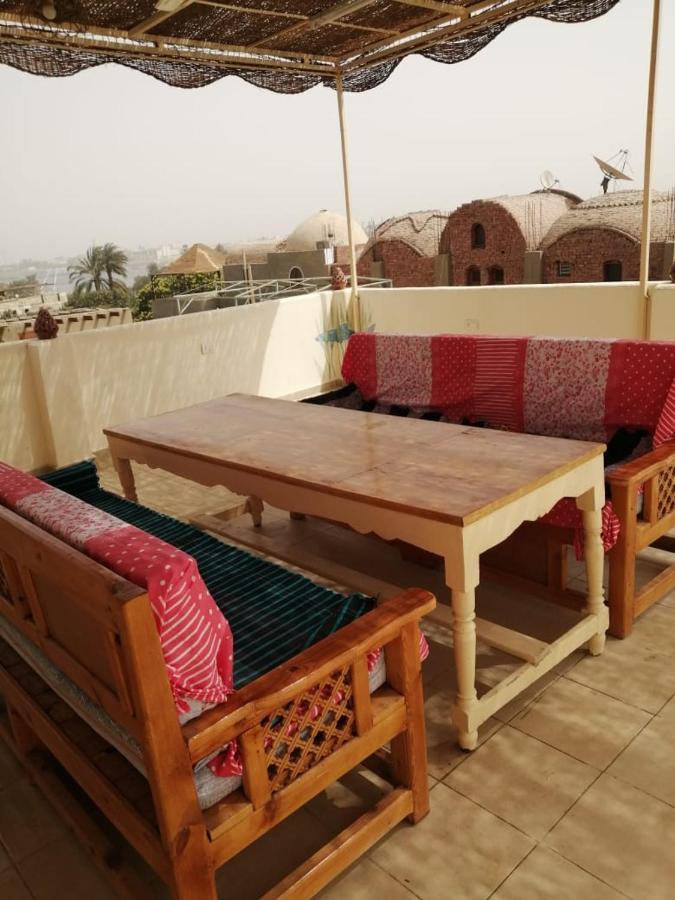 The Magic Of Luxor Private Studio Apartment On The Rooftop Bagian luar foto