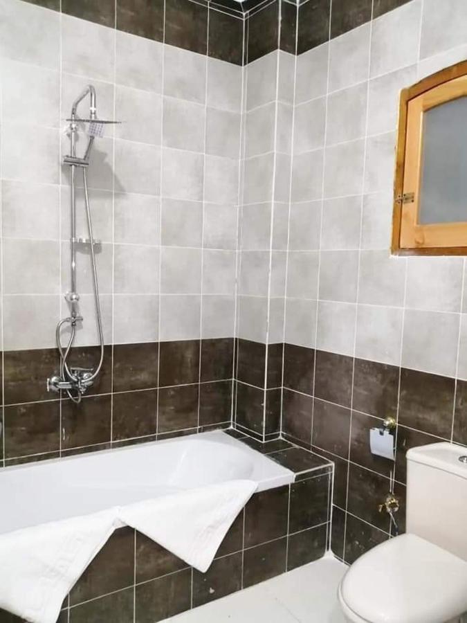 The Magic Of Luxor Private Studio Apartment On The Rooftop Bagian luar foto